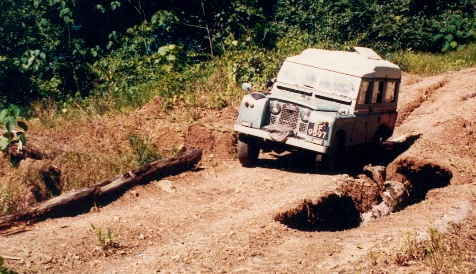 Series Land Rover offroad